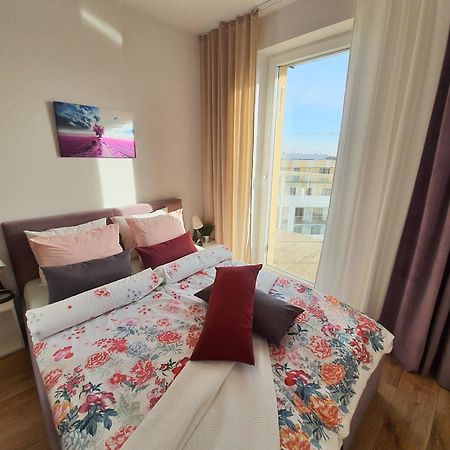 Apartament Krakowska Prestige Lägenhet Wrocław Rum bild