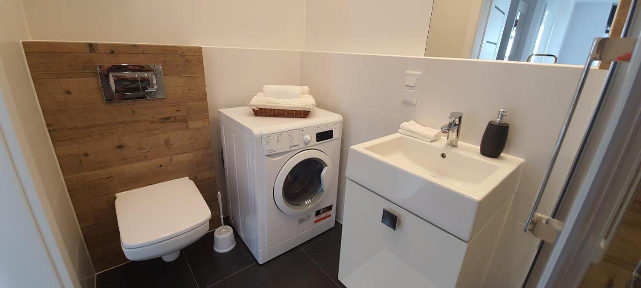 Apartament Krakowska Prestige Lägenhet Wrocław Exteriör bild